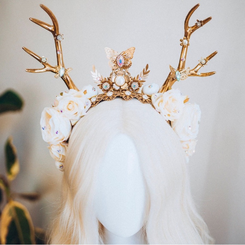 Carbickova Crowns - Fairy Floral Antler Headdress Festival Headband